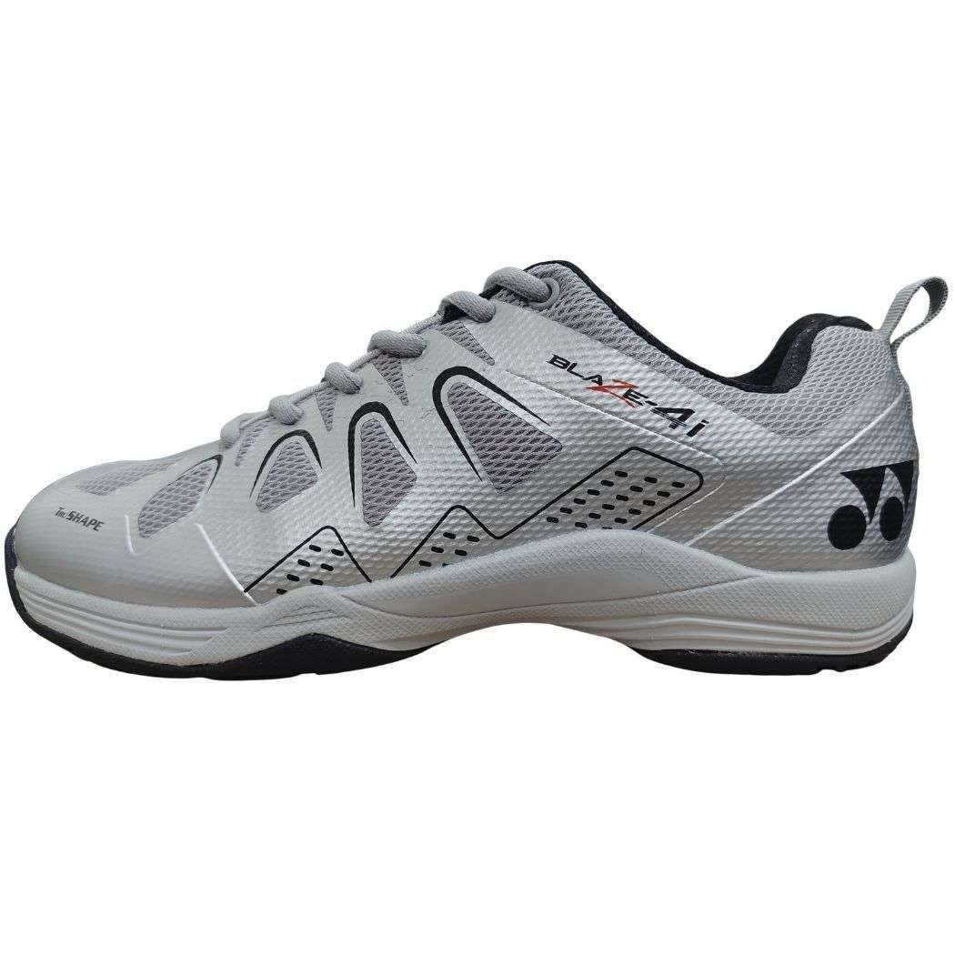 Yonex Blaze 4i Badminton Shoes – Grey Black | TRU Cushion Technology | Intermediate Level - Image 2